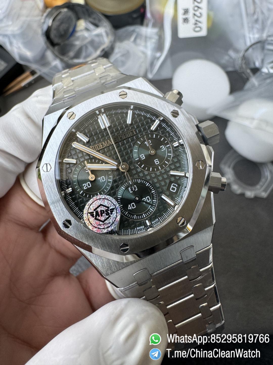 APS Factory Super Clone AP Royal Oak Chrono 26240 Green Dial on Stainless Steel Case and Bracelet SuperClone 4401 Movement 02 APS Factory Super Clone AP Royal Oak Chrono 26240 Green Dial on Stainless Steel Case and Bracelet SuperClone 4401 Movement 02