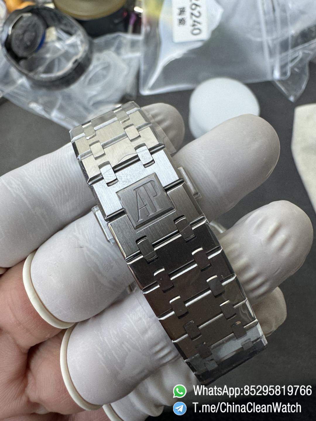 APS Factory Super Clone Royal Oak Chrono 26240 Black Dial on Stainless Steel Case and Bracelet SuperClone 4401 Movement 12 APS Factory Super Clone Royal Oak Chrono 26240 Black Dial on Stainless Steel Case and Bracelet SuperClone 4401 Movement 12