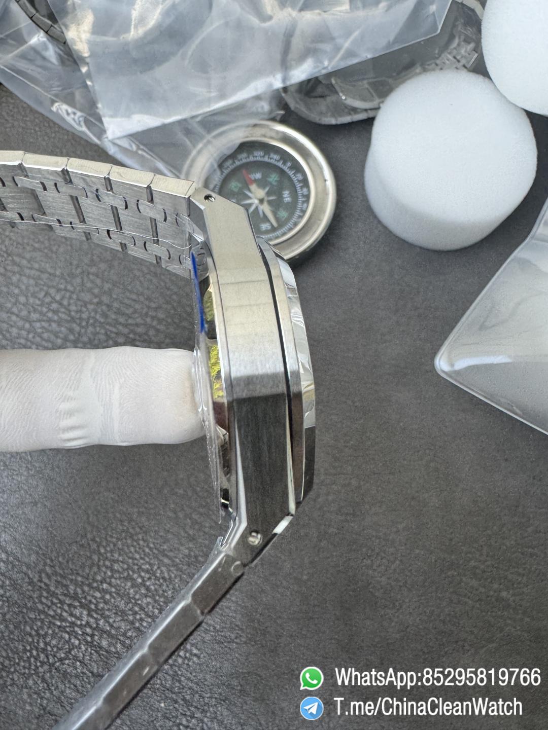 APS Factory Super Clone Royal Oak Chrono 26240 Blue Dial on Stainless Steel Case and Bracelet SuperClone 4401 Movement 09 APS Factory Super Clone Royal Oak Chrono 26240 Blue Dial on Stainless Steel Case and Bracelet SuperClone 4401 Movement 09